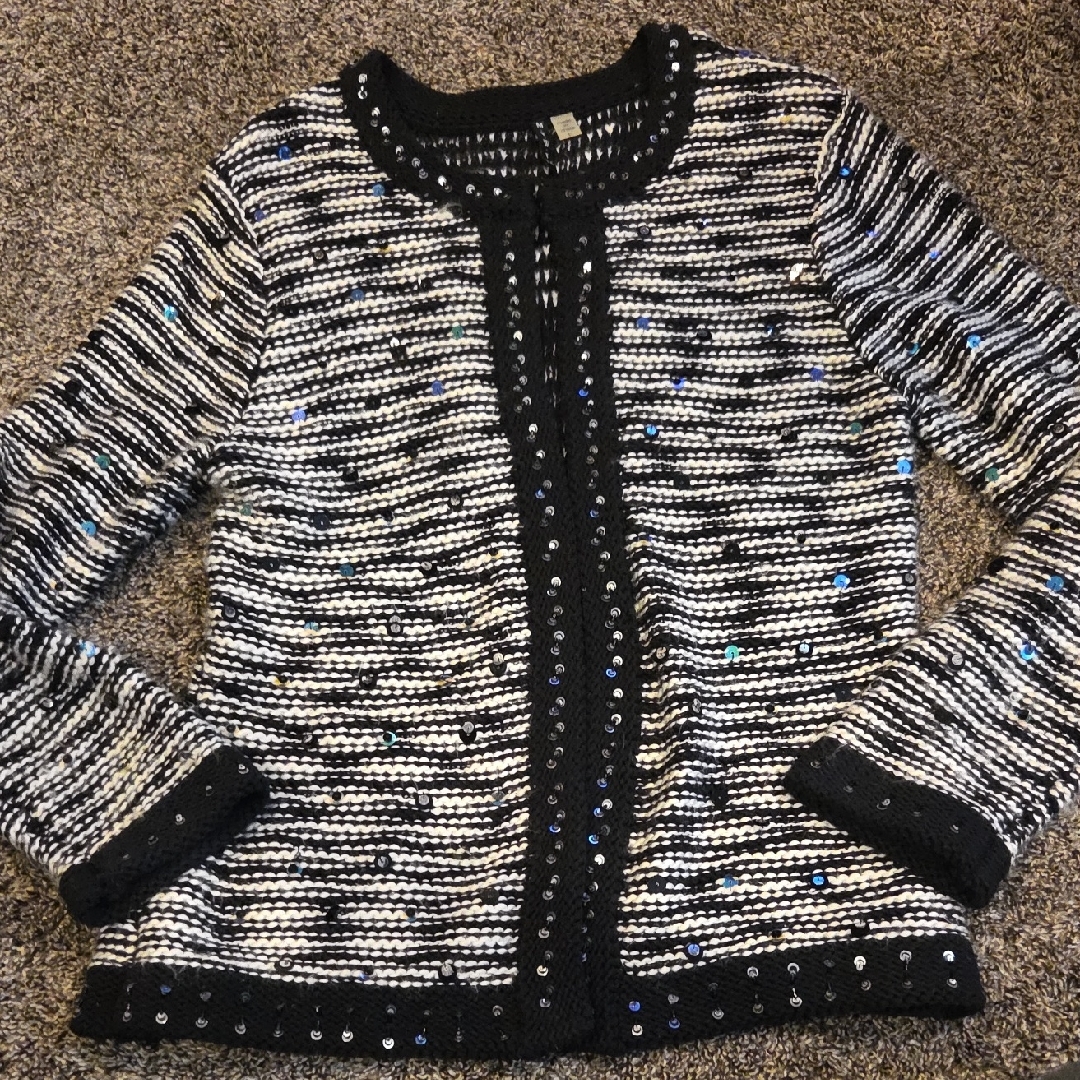 Mt Black And White Textured Cardigan Sweater
